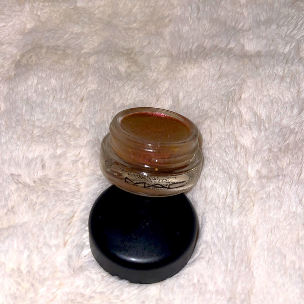 PRO LONGWEAR PAINT POT